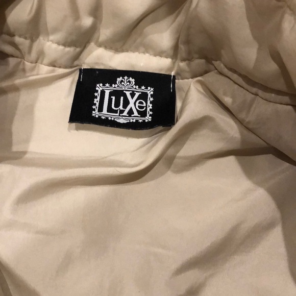 Vest - Picture 2 of 5